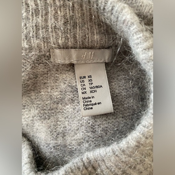 Grey Sweater - Picture 4 of 5